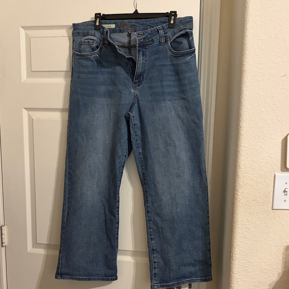 Kut from the Kloth Medium Blue Wide Leg Jeans